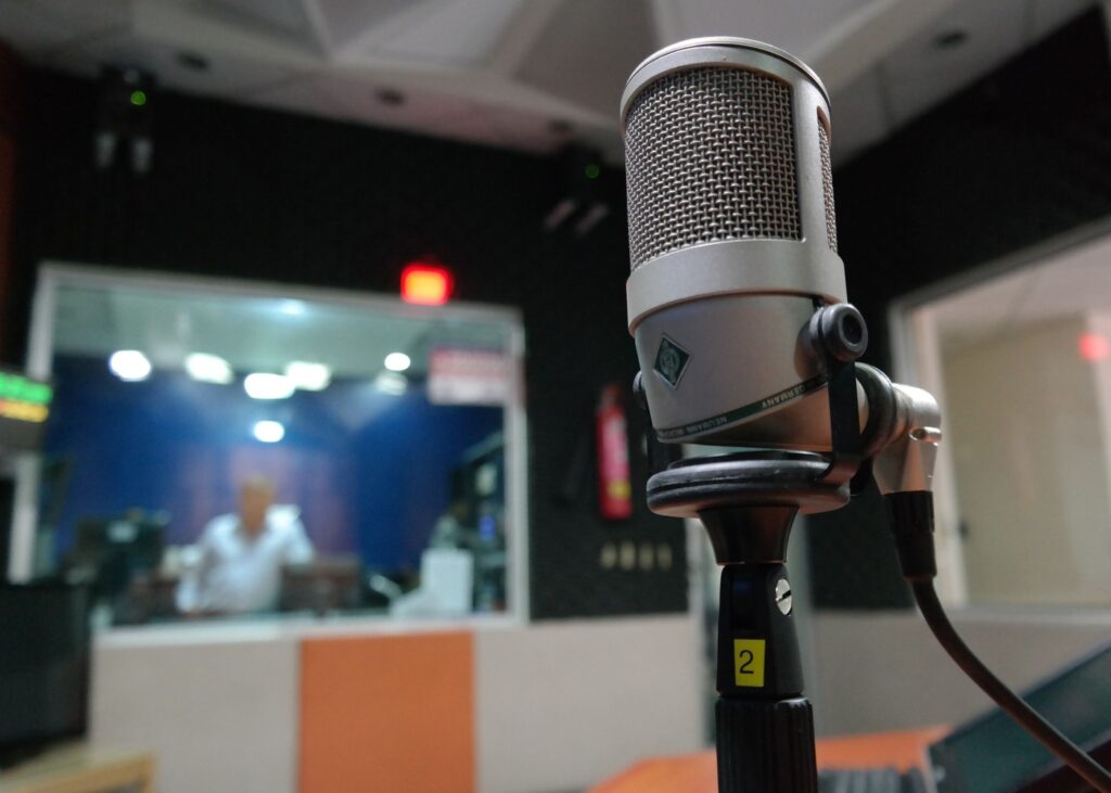 https://www.pexels.com/photo/grey-condenser-microphone-164755/