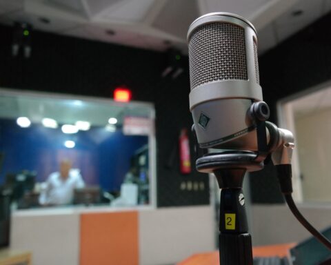 https://www.pexels.com/photo/grey-condenser-microphone-164755/