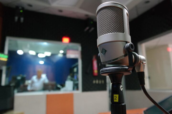 https://www.pexels.com/photo/grey-condenser-microphone-164755/